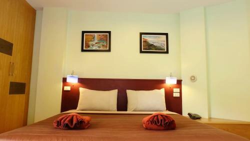 Hotel Patong Eyes
