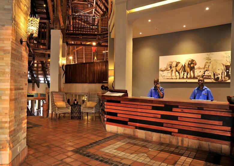 Hotel Victoria Falls Safari Lodge