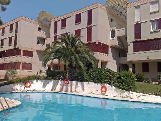 Urb Vallpineda Apts San Fermin - Three Bedroom