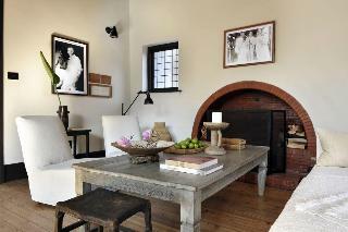 Hotel Satyagraha House