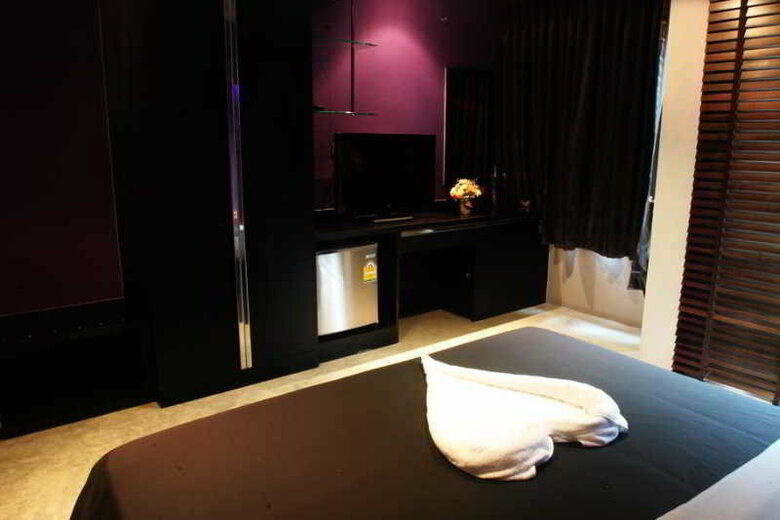 Patong Gallery Hotel