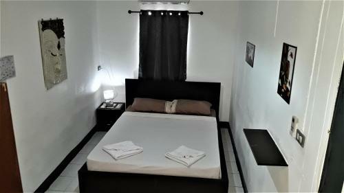 Hostal The Guest House