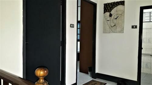 Hostal The Guest House