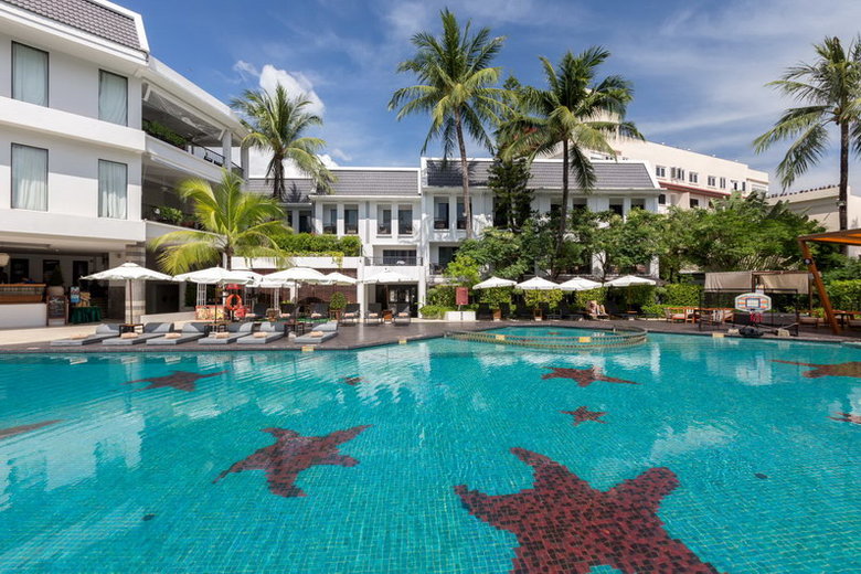 Hotel Sawaddi Patong Resort & Spa