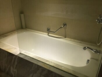 Hotel Sawaddi Patong Resort & Spa