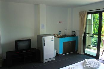 Hotel Baan Andaman Sea Surf