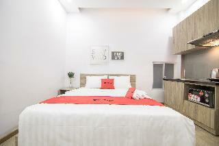 Hotel Reddoorz Plus @ Nguyen Van Troi