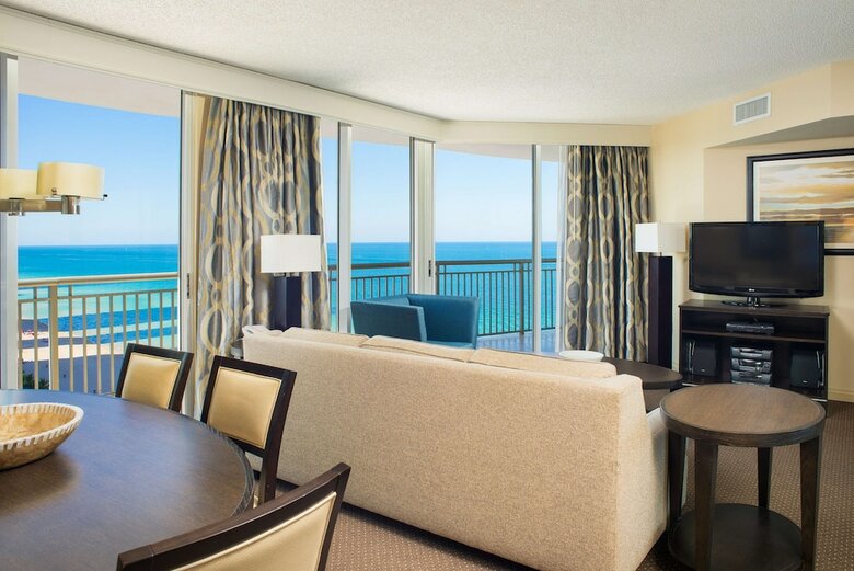 Hotel Doubletree Ocean Point Resort & Spa