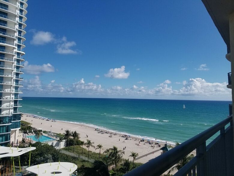 Hotel Doubletree Ocean Point Resort & Spa