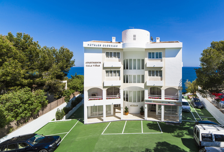 Globales Apartamentos Cala Vi�as Only Adults +16