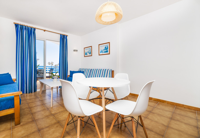 Globales Apartamentos Cala Vi�as Only Adults +16