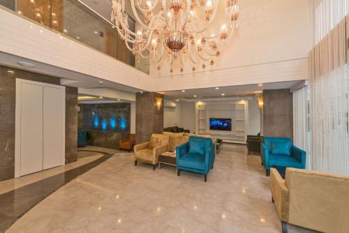 Apartamentos Bisetun Hotel