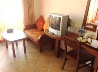 Hotel Royal Express Hua Hin By Compass Hospitality