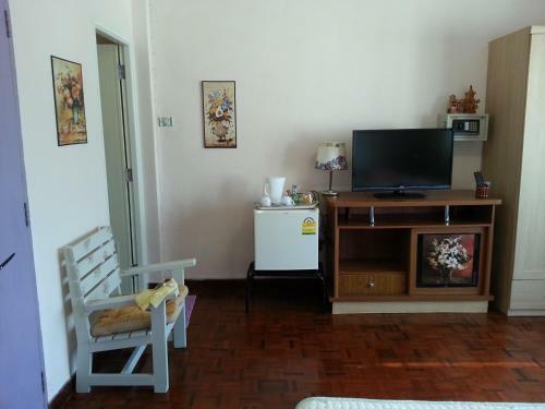 Hostal Hua Hin Tour Guesthouse