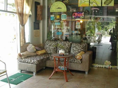 Hostal Hua Hin Tour Guesthouse