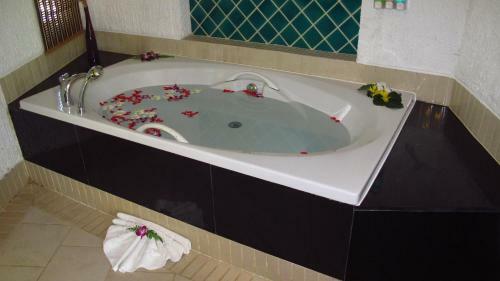 Hotel Peace Laguna Resort & Spa