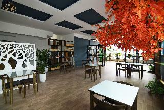 Bao Hung Hotel And Apartment