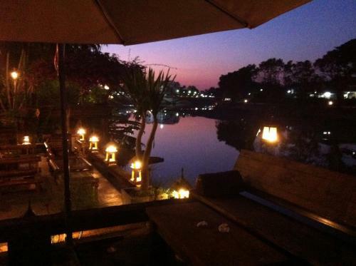 Posada The Riverside Guest House