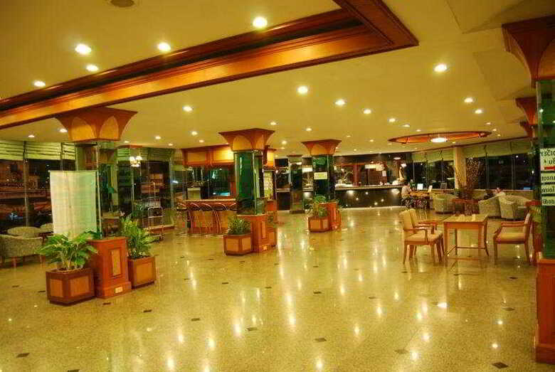 Viang Tak Riverside Hotel