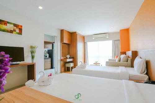 Crystal Jade Hotel And Service Apartment