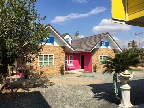 Hotel Miyuri House