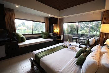 Hotel Mae Jo Golf Resort & Spa