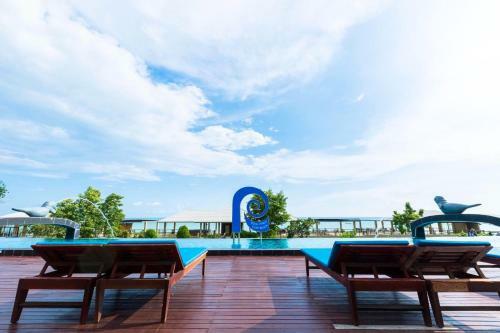 Hotel Royal Phala Cliff Beach Resort & Spa