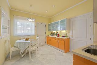 Villa Marina Puerto Banus