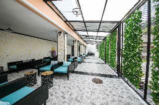 Hotel Beach Walk Stay