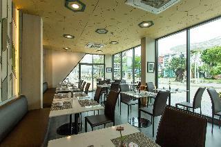 Best Western Prime Square Hotel