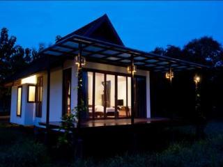 Hotel Manee Dheva Resort & Spa