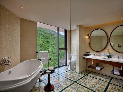 Hotel Perle D'orient Cat Ba - Mgallery