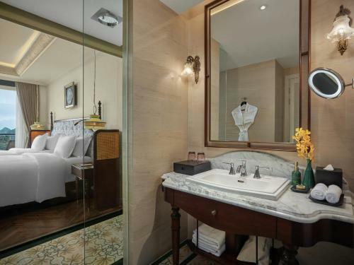 Hotel Perle D'orient Cat Ba - Mgallery