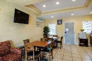 Hotel Econo Lodge West Yarmouth Area