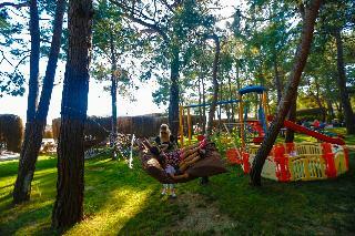 Hotel Green Pine Beach & Bungalows Luxury Concept