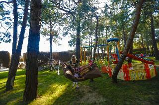 Hotel Green Pine Beach & Bungalows Luxury Concept