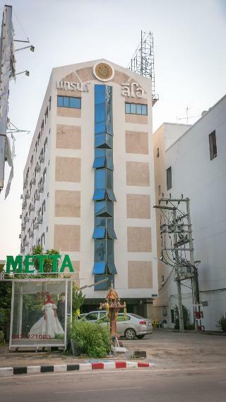 Grand Leo Hotel