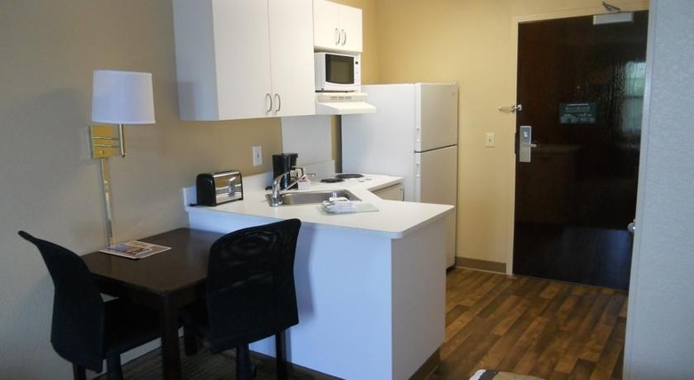 Hotel Esd Extended Stay Deluxe Sea World