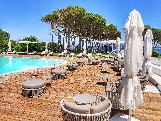 Coluccia Hotel & Beach Club
