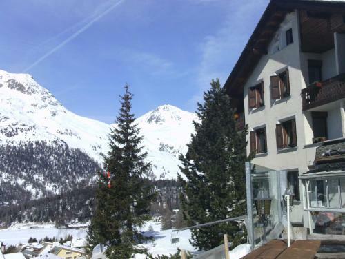 Hostal Hotel Pension S�som Surlej