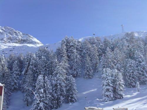 Hostal Hotel Pension S�som Surlej