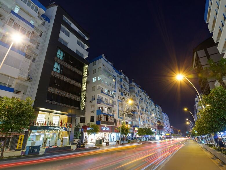 Grand Gulluk Hotel