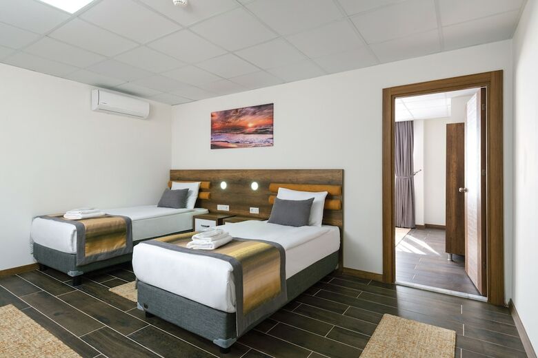 Grand Gulluk Hotel