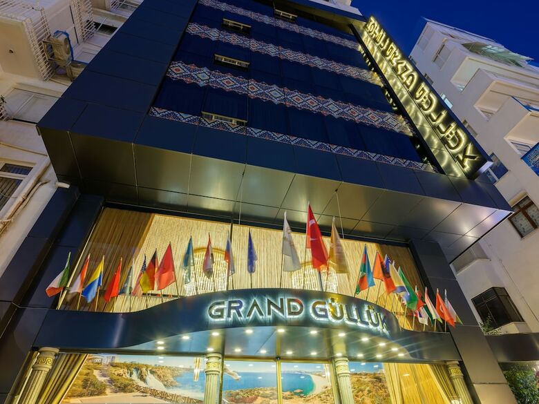 Grand Gulluk Hotel