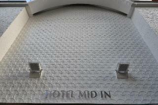 Mid In Kawasaki Ekimae