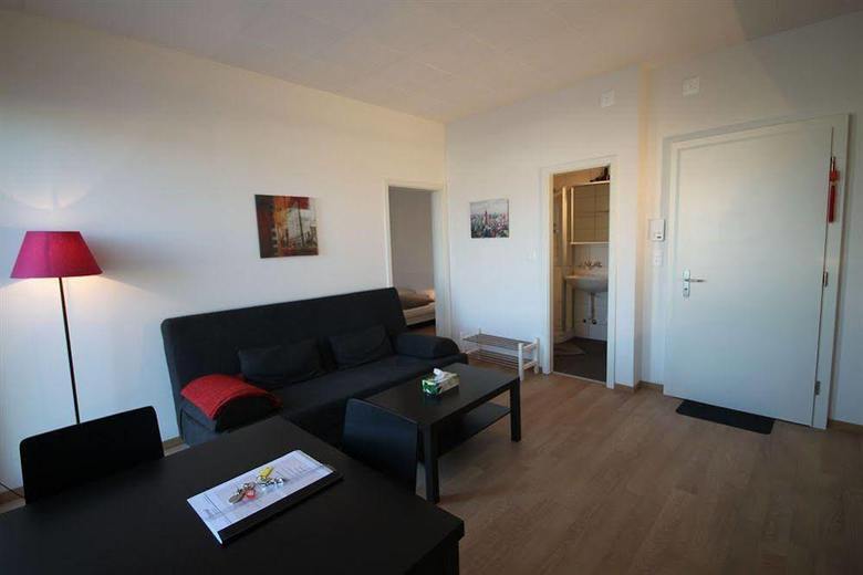 Hitrental Letzigrund - Apartment