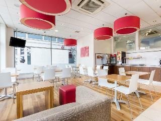 Hotel Travelodge Farnborough Central