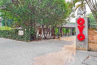 Hotel Oyo 787 Ngeeb Bed & Breakfast