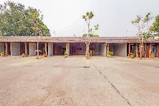 Hotel Oyo 787 Ngeeb Bed & Breakfast