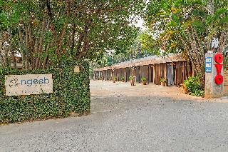Hotel Oyo 787 Ngeeb Bed & Breakfast